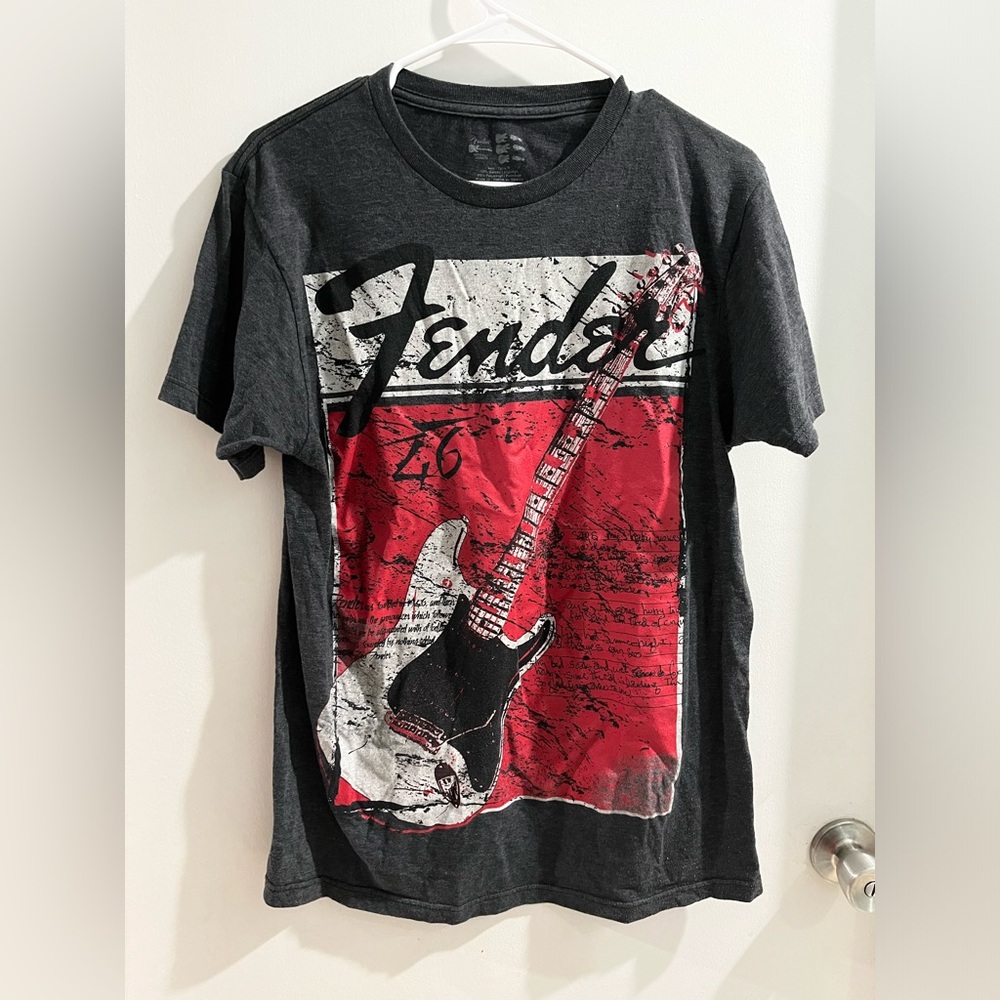 Fender Graphic Men’s T-Shirt, size medium